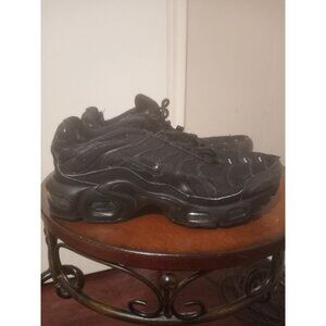 Nike Air Max Plus GS Shoes Triple Black Running Sneakers Sz 4.5Y CD0609-001
